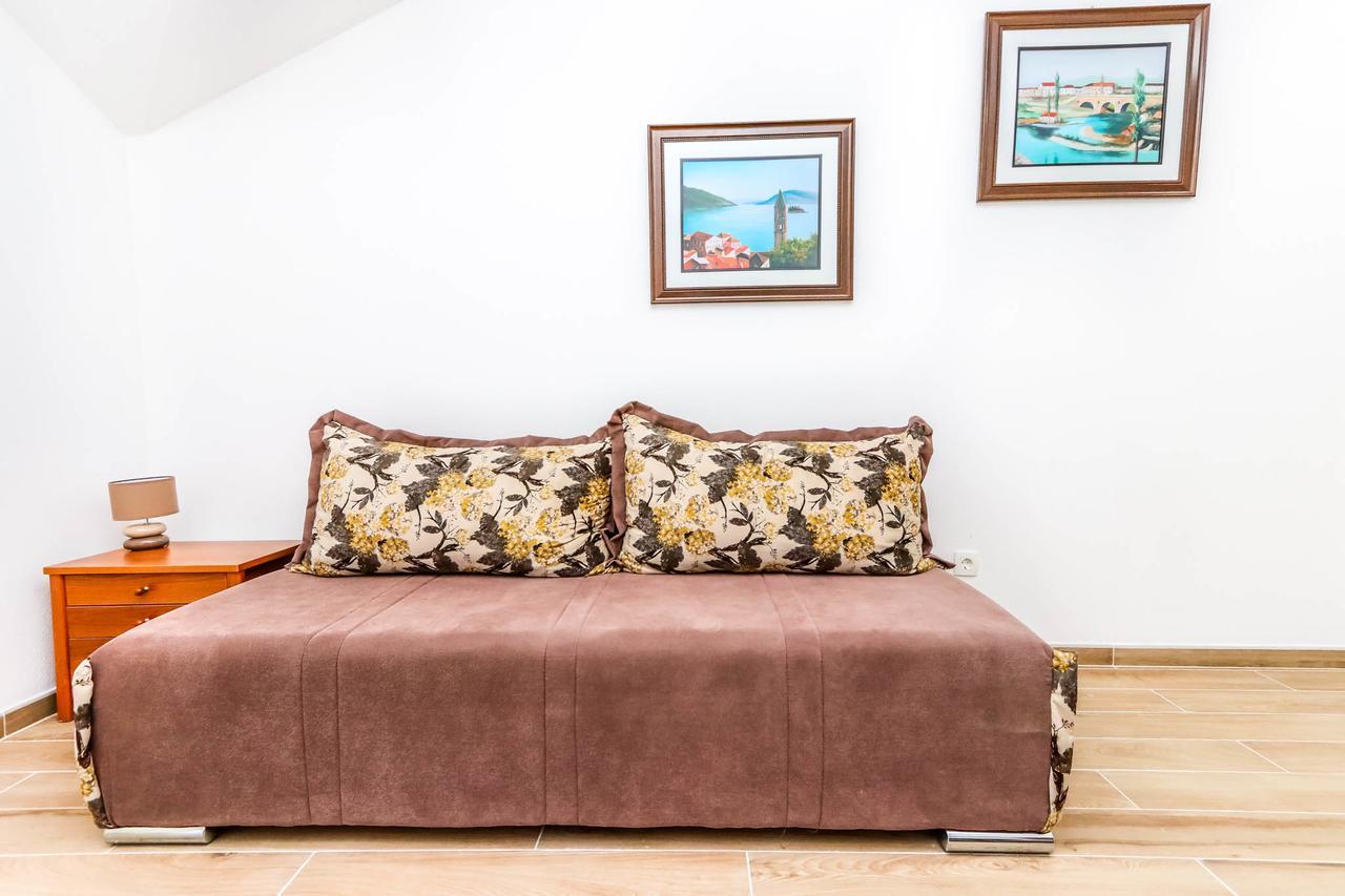 Ssm Apartmani كوتور المظهر الخارجي الصورة