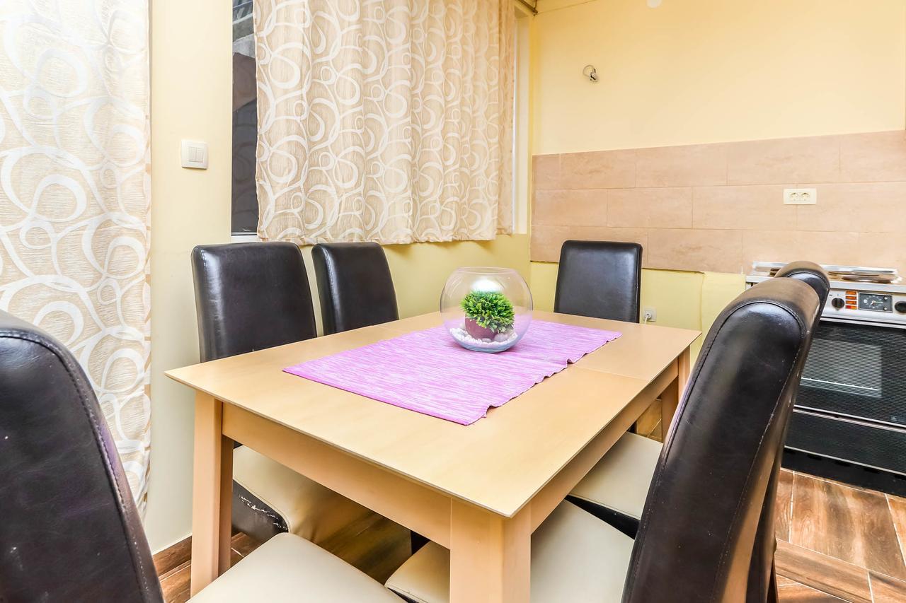 Ssm Apartmani كوتور المظهر الخارجي الصورة