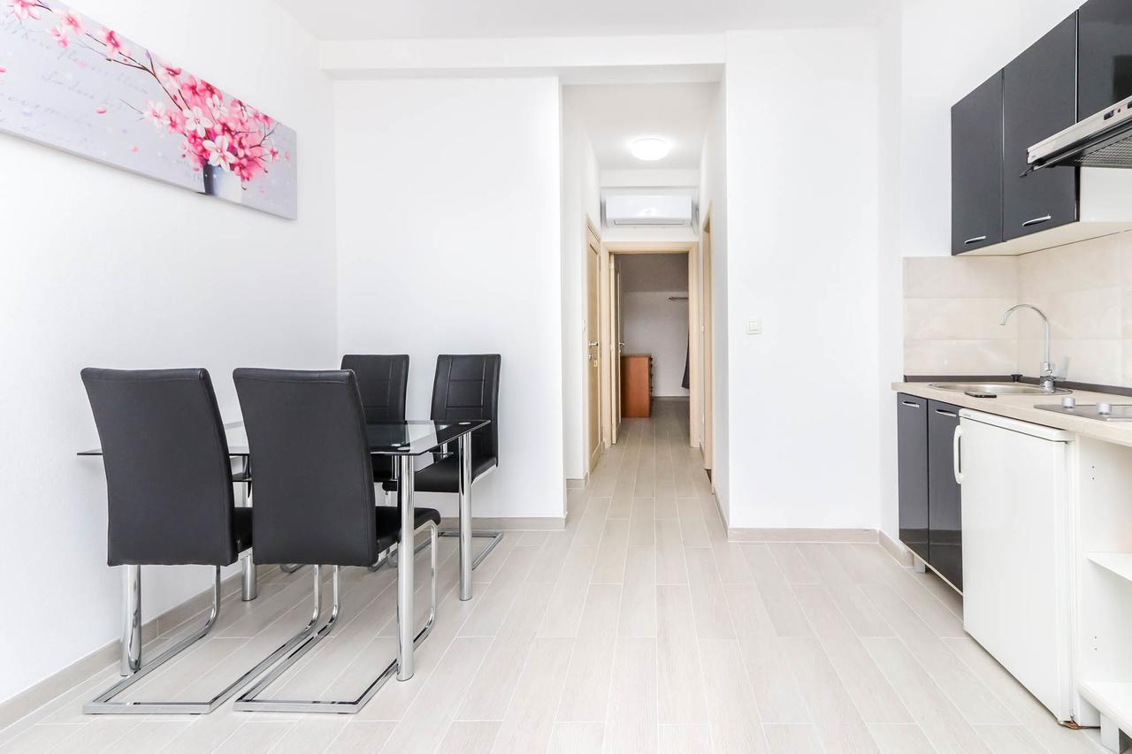 Ssm Apartmani كوتور المظهر الخارجي الصورة