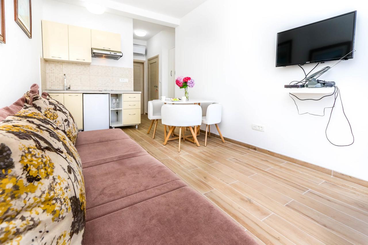 Ssm Apartmani كوتور المظهر الخارجي الصورة